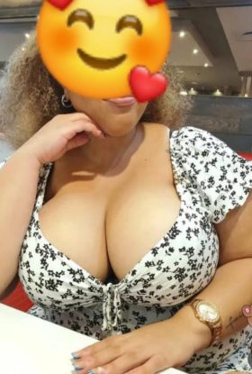 Lesbishow_3some